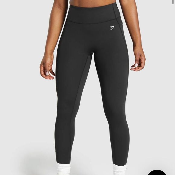 GYMSHARK DRY LEGGINGS SIZE SMALL POCKETS - Picture 1 of 5